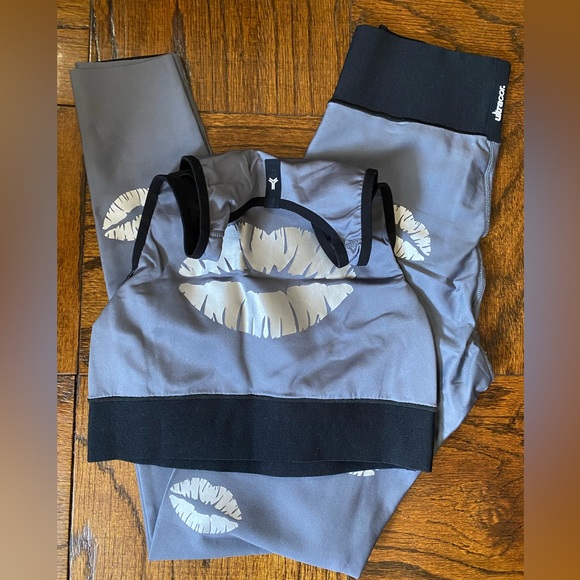 ultracor Other - Ultracor performance crop top sports bra and leggings, xs, grey and black